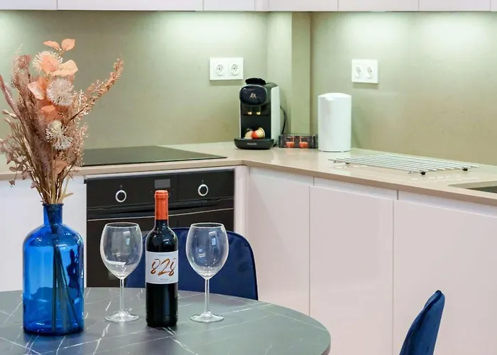 Ferienhaus Stylish 3bd With Rooftop Jacuzzi - Artes